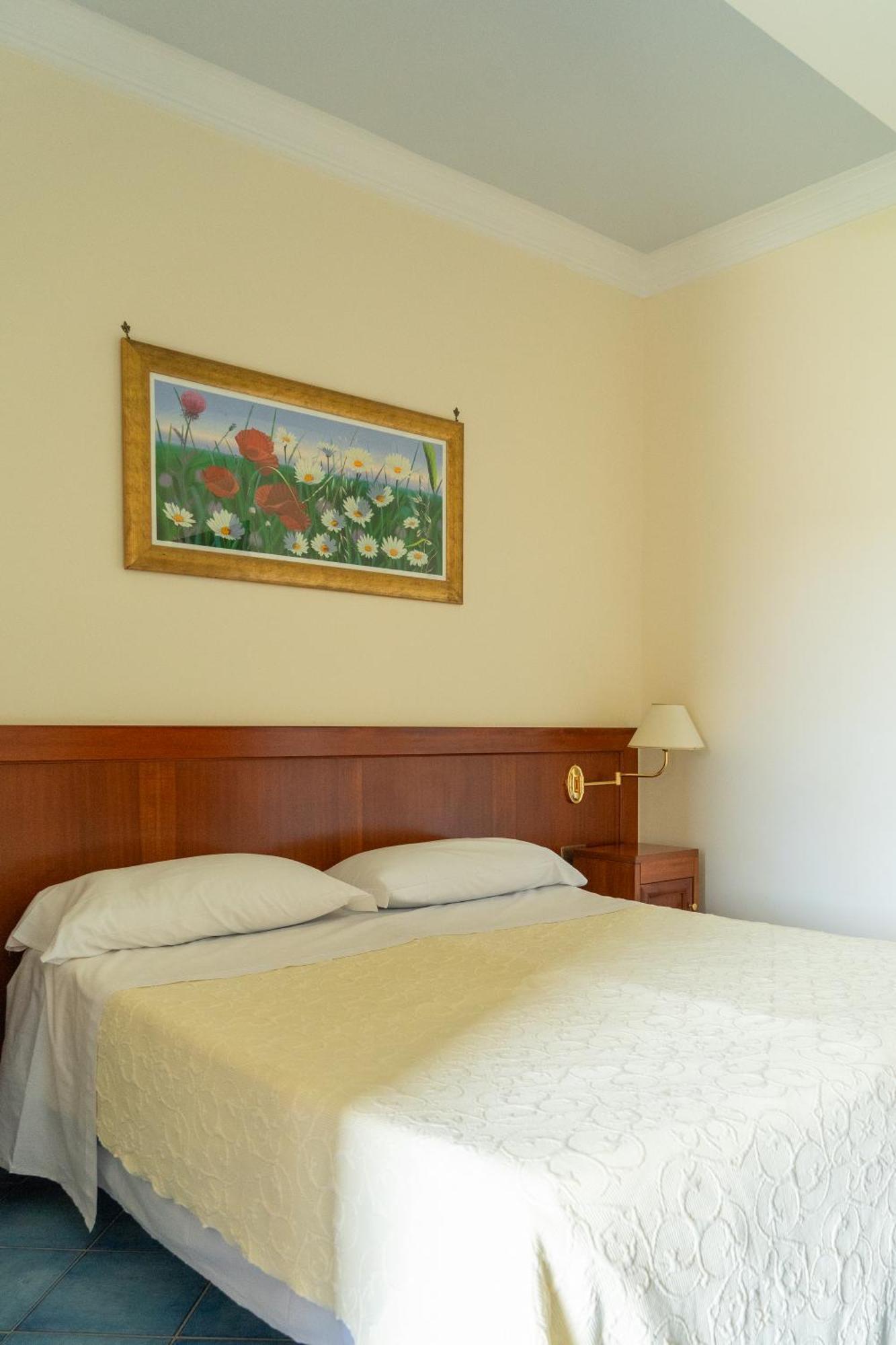 Villa Acacia ปอนซา ภายนอก รูปภาพ