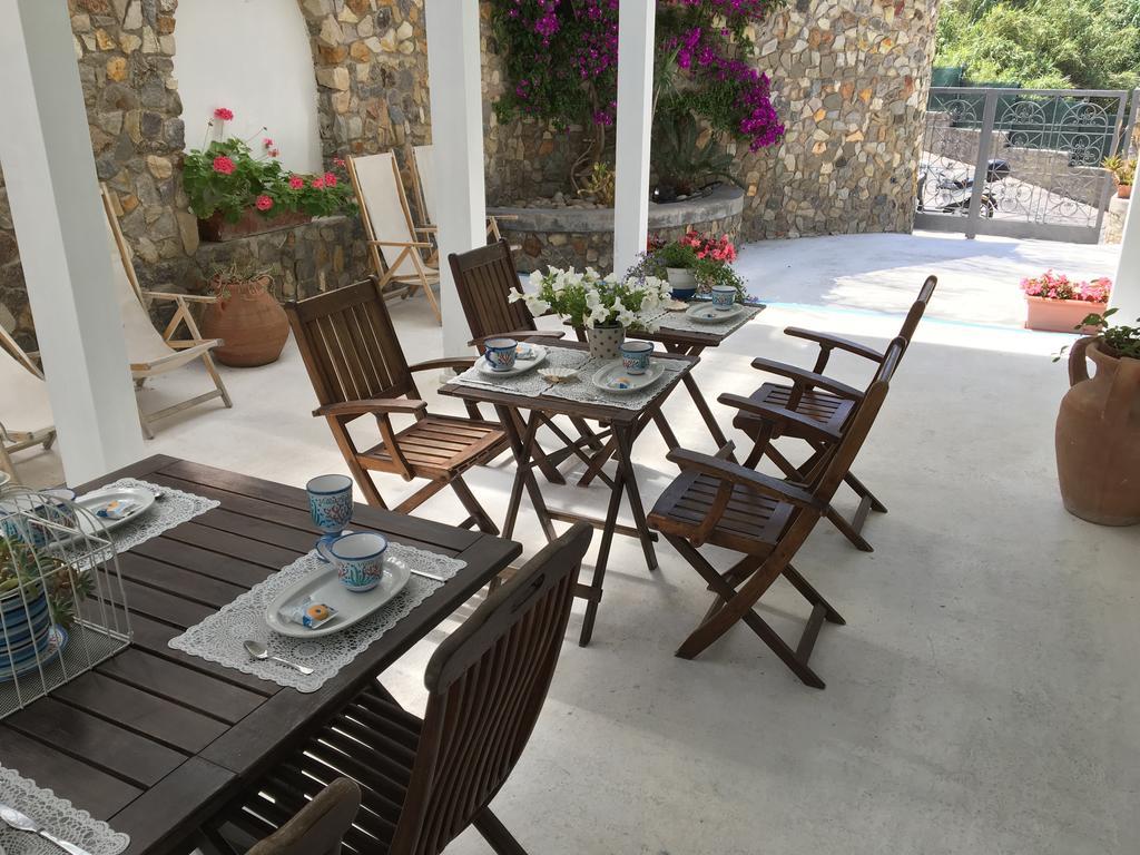 Villa Acacia ปอนซา ภายนอก รูปภาพ